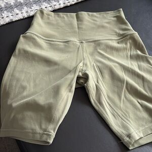 Lululemon align shorts size 4 great condition green